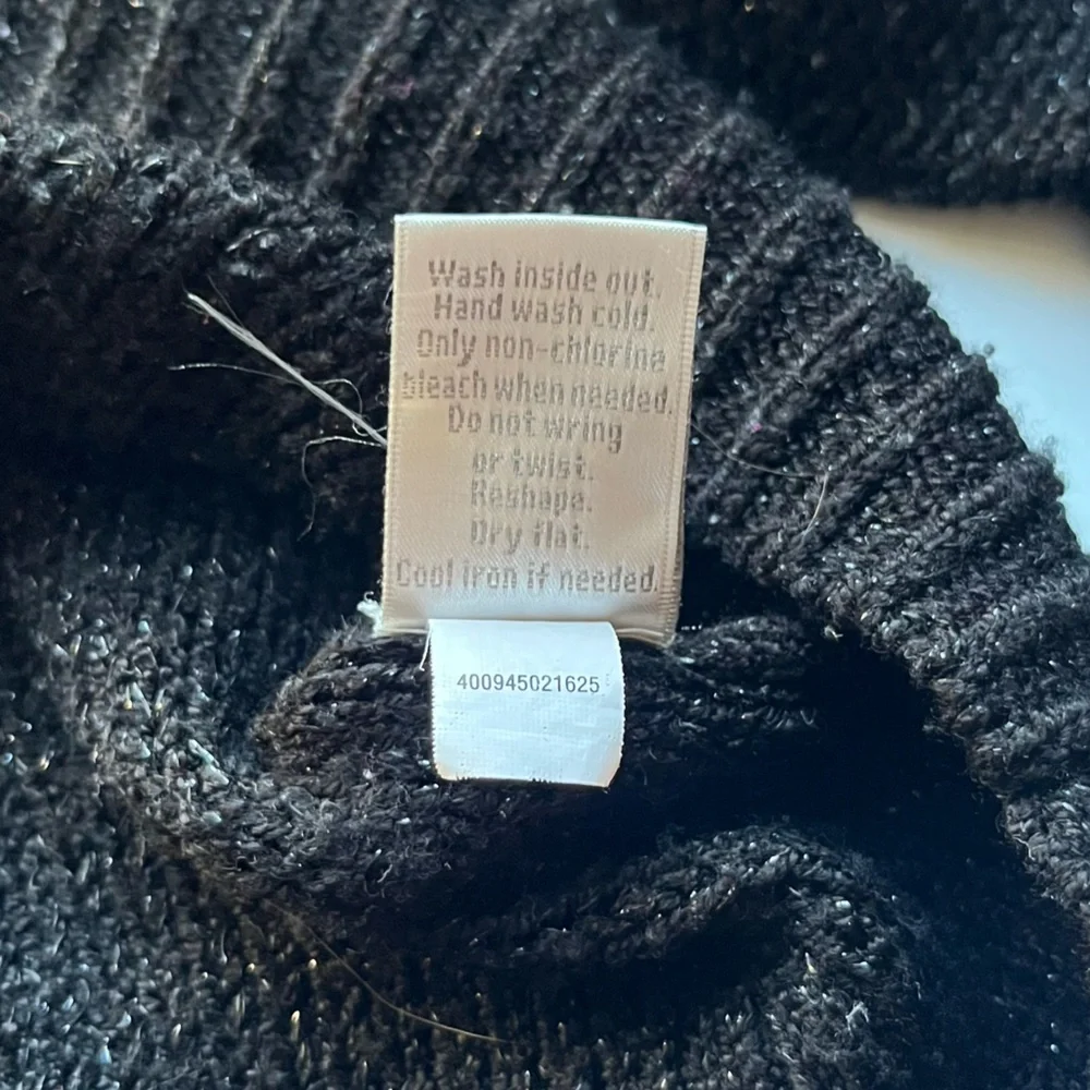 Lauren Conrad Black Sweater with White Heart Details - Picture 8 of 8